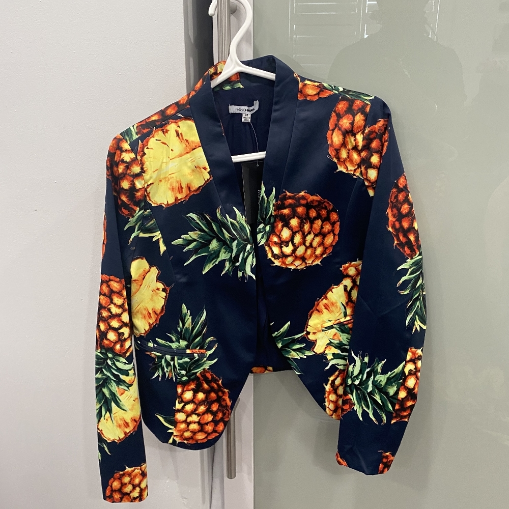 Fashion Nova - Sweet and Sour Blazer - Picture 4 of 7